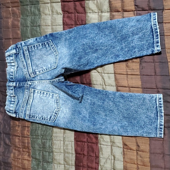 3 pc. Boys denim bundle size 2Y - Picture 7 of 8